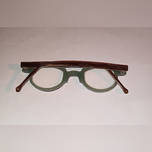ANNE ET VALENTIN Handmade Caiman 00D Eyeglasses Frames - Picture 6 of 10